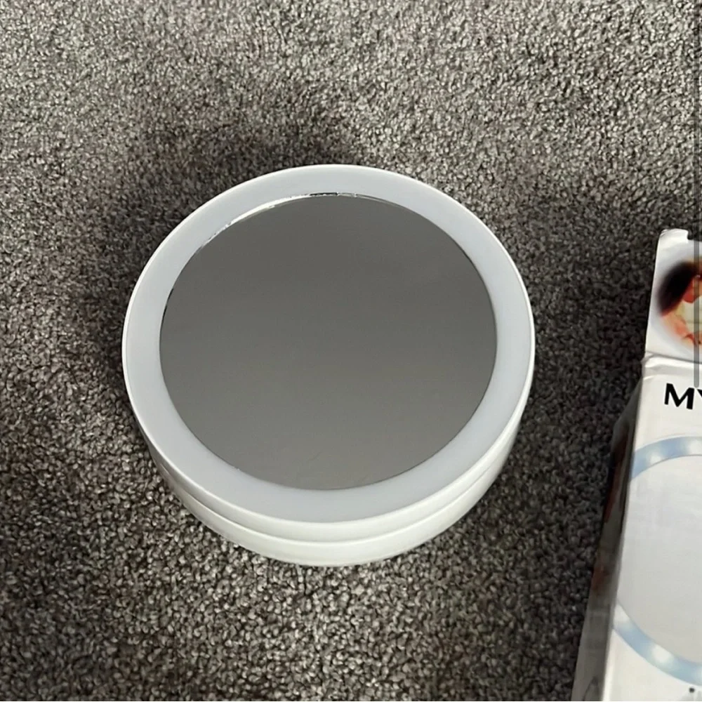 BRAND NEW My Fold Away Mirror